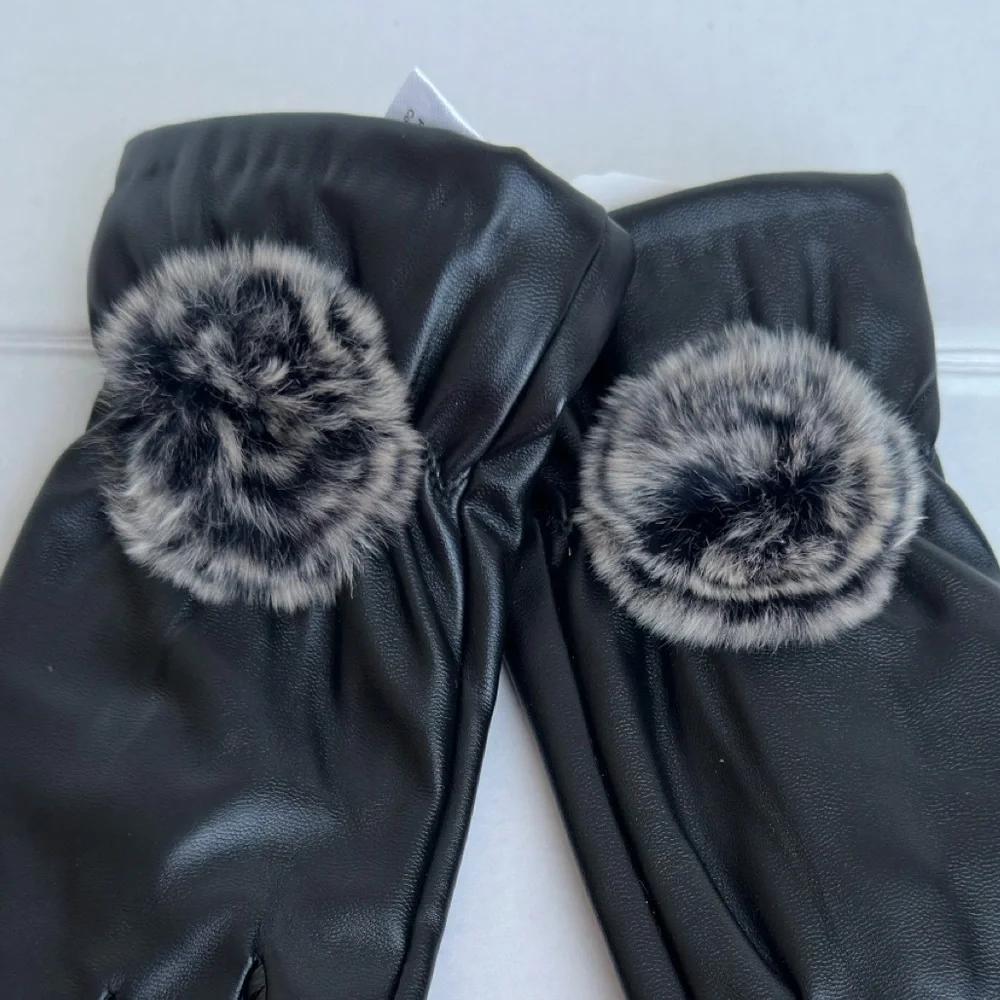 Black Faux Leather Gloves M/L Rabbit Fur Trim Winter Chic